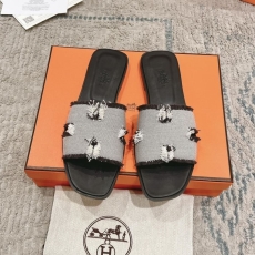 Hermes Slippers